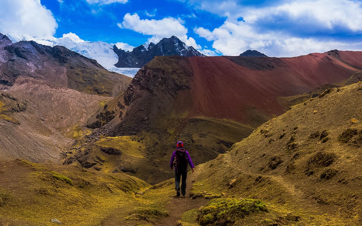 Ausangate-Trek-to-Rainbow-Mountain-4-Days